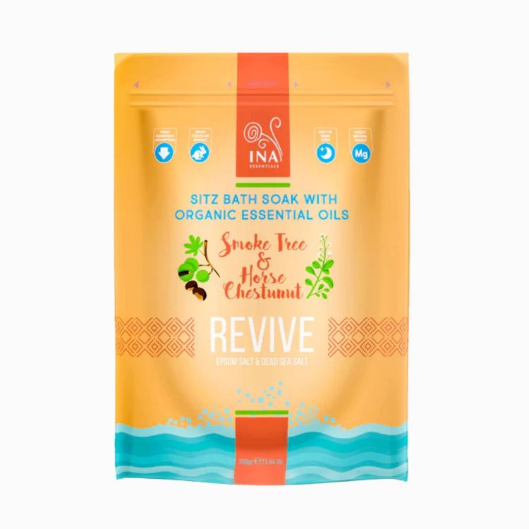 Obrázek Revive – koupelová sůl s jírovcem maďalem a škumpovým olejem – péče o unavené nohy a poporodní komfort – 330 g – INA Essentials